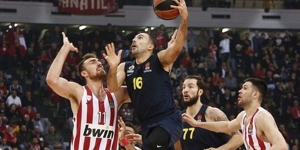 Euroleague: Δύσκολες αποστολές για τους αιώνιους