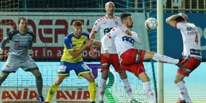 First Division A: Ελπίζει για Ευρώπη η Κόρτραϊκ