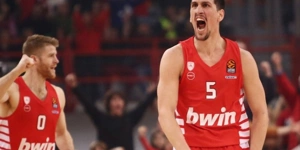 Euroleague: Μιλούν οι έδρες σε Πειραιά και Βιτόρια, οι επιθέσεις στο Μονακό