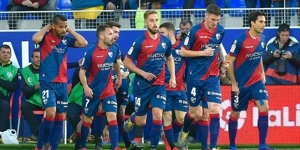 La Liga: Αδειάζει η κλεψύδρα για την Ουέσκα